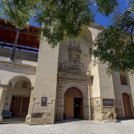 Hotel 4 Estrellas Conventual De Alcantara Eksteriør bilde
