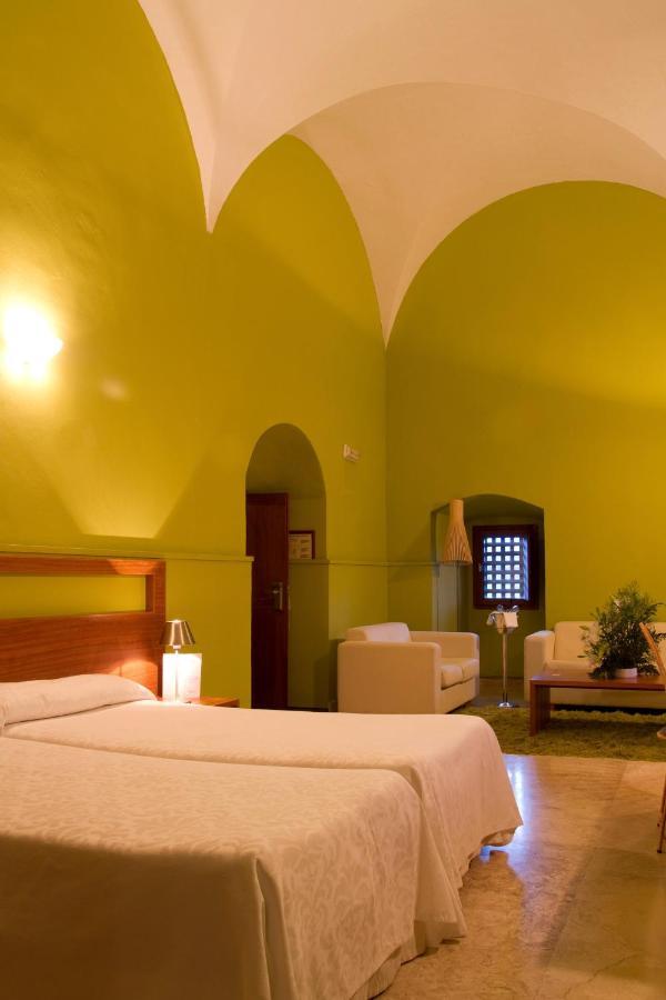 Hotel 4 Estrellas Conventual De Alcantara Eksteriør bilde