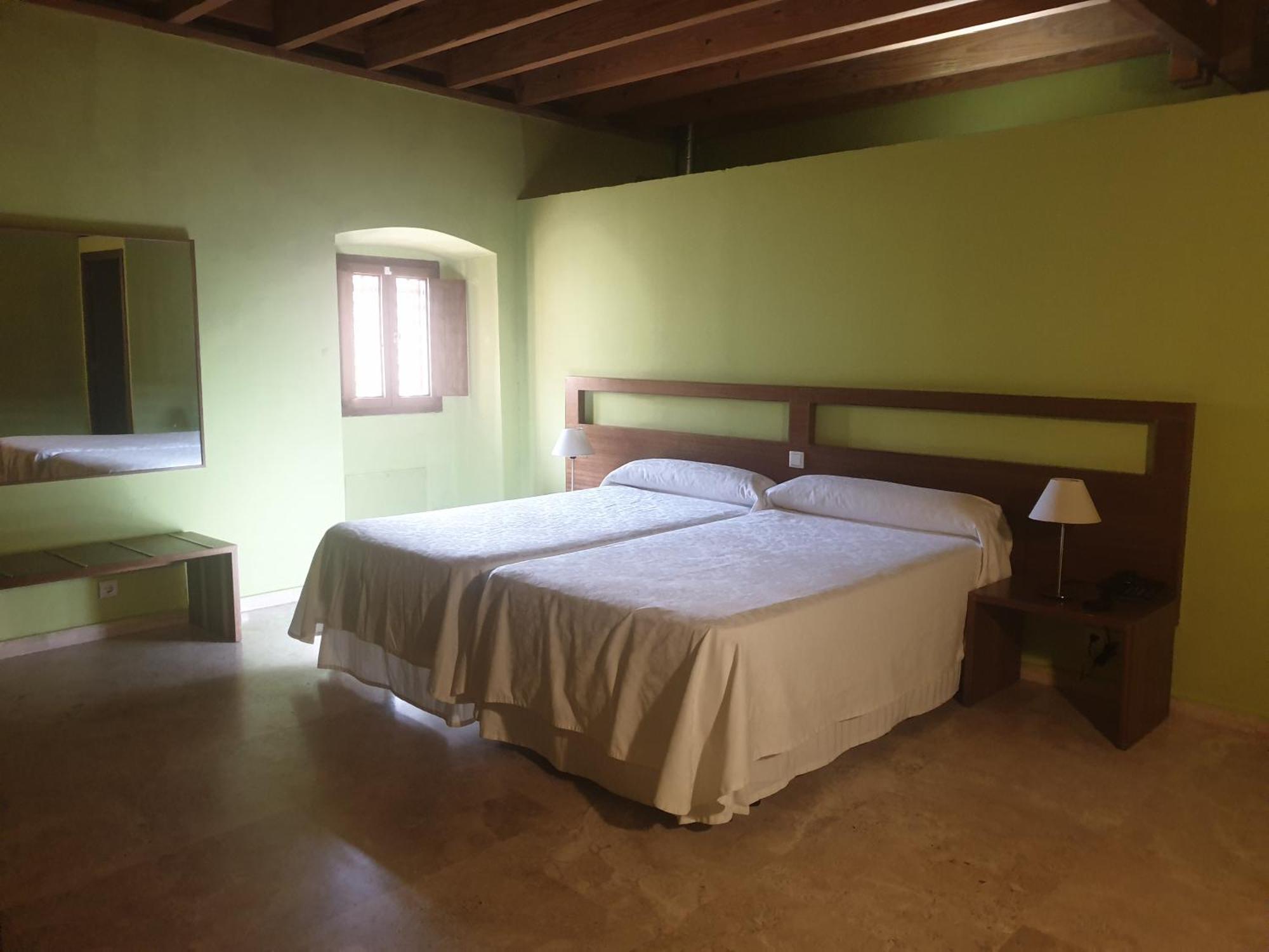 Hotel 4 Estrellas Conventual De Alcantara Eksteriør bilde