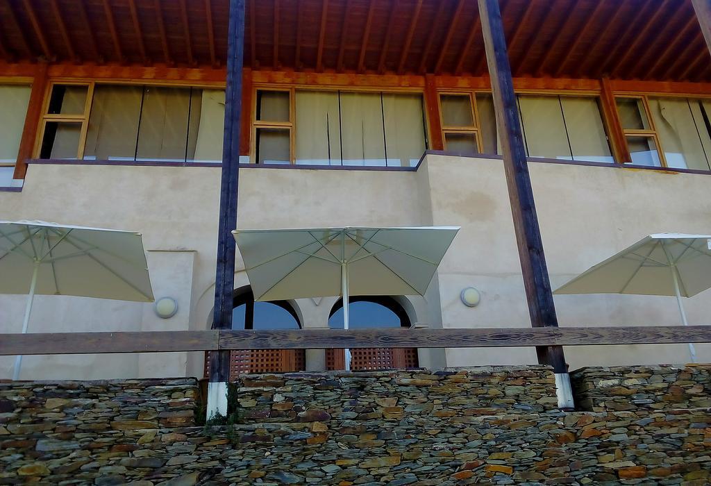 Hotel 4 Estrellas Conventual De Alcantara Eksteriør bilde