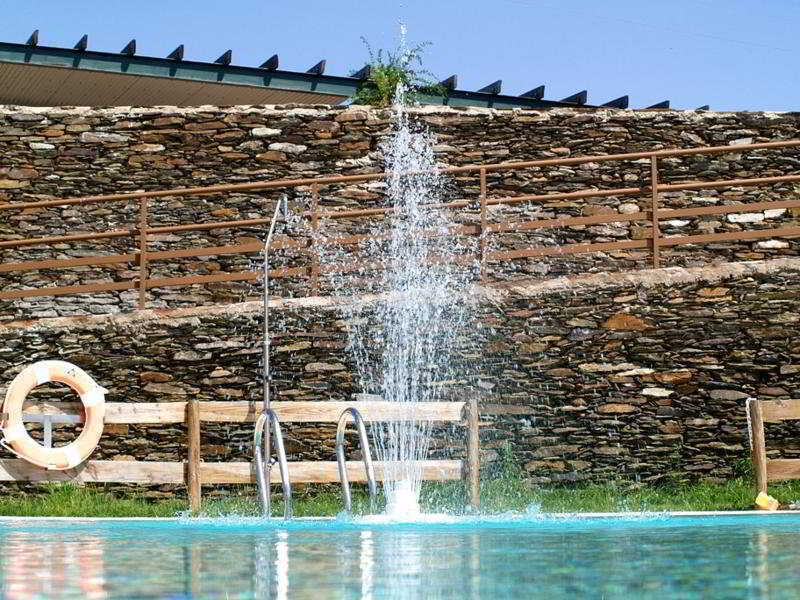 Hotel 4 Estrellas Conventual De Alcantara Eksteriør bilde