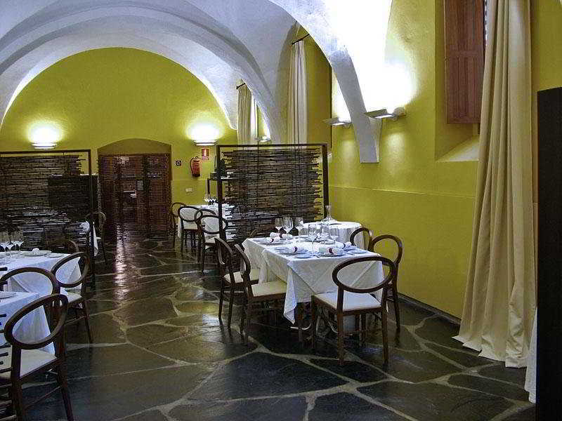 Hotel 4 Estrellas Conventual De Alcantara Restaurant bilde