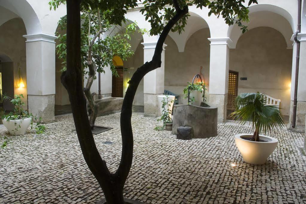 Hotel 4 Estrellas Conventual De Alcantara Eksteriør bilde