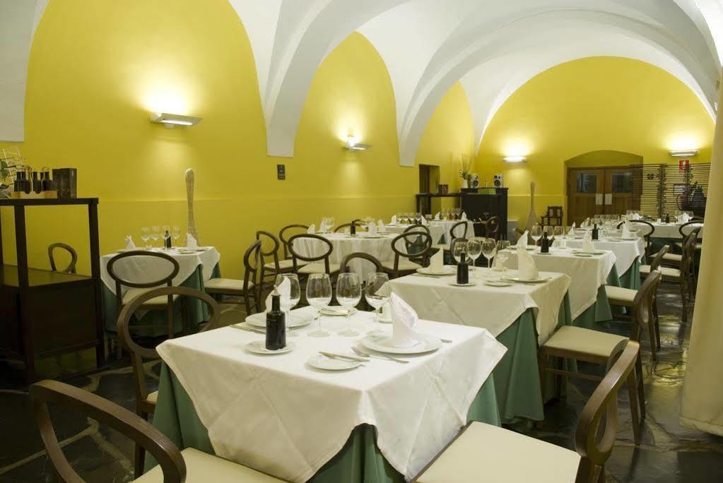 Hotel 4 Estrellas Conventual De Alcantara Eksteriør bilde