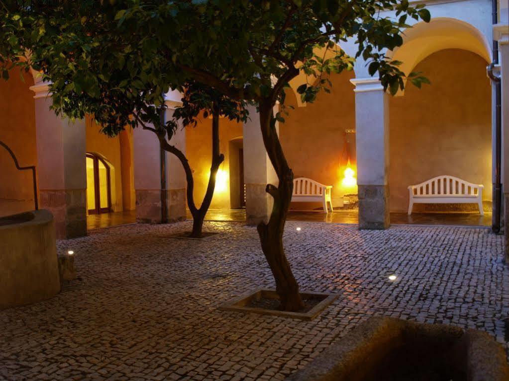 Hotel 4 Estrellas Conventual De Alcantara Eksteriør bilde